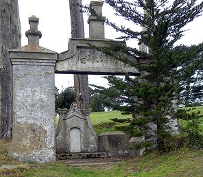 photo by DKJ, SF Lincoln Park Grave