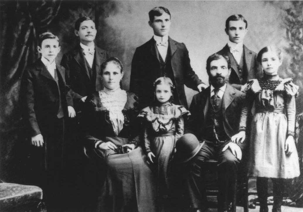 Haiman and Bessie Levin and their children, 1897